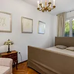 Апартаменты Pet Friendly In With Wifi *