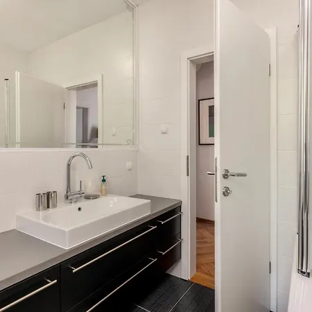 Apartman Pet Friendly In With Wifi